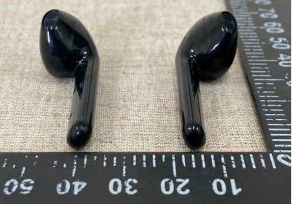 HTC U Ear - Fotografii FCC