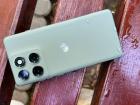 Motorola edge 60 Pro: Camera rămâne capabilă în condiții variate, excelează la macro și bokeh, dar fără upgrade-uri mari