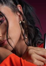 RESIGILATUL ZILEI #48: Motorola Razr 50 Ultra cu Snapdragon 8s Gen 3 și ecran extern inteligent; Pliabil premium, cu stil și performanță