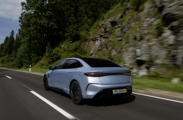 SEAL - sedan electric cu autonomie extinsă: BYD SEAL 2023025.jpg