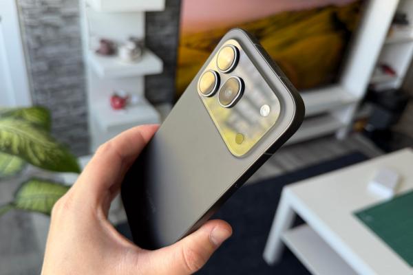 Honor 600 Pro: Cel mai rafinat design din serie, spate satinat și finisaje mate
