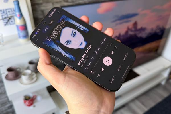 Honor 600 Pro: Acustică stereo capabilă, despre detalii și echilibru între difuzoare