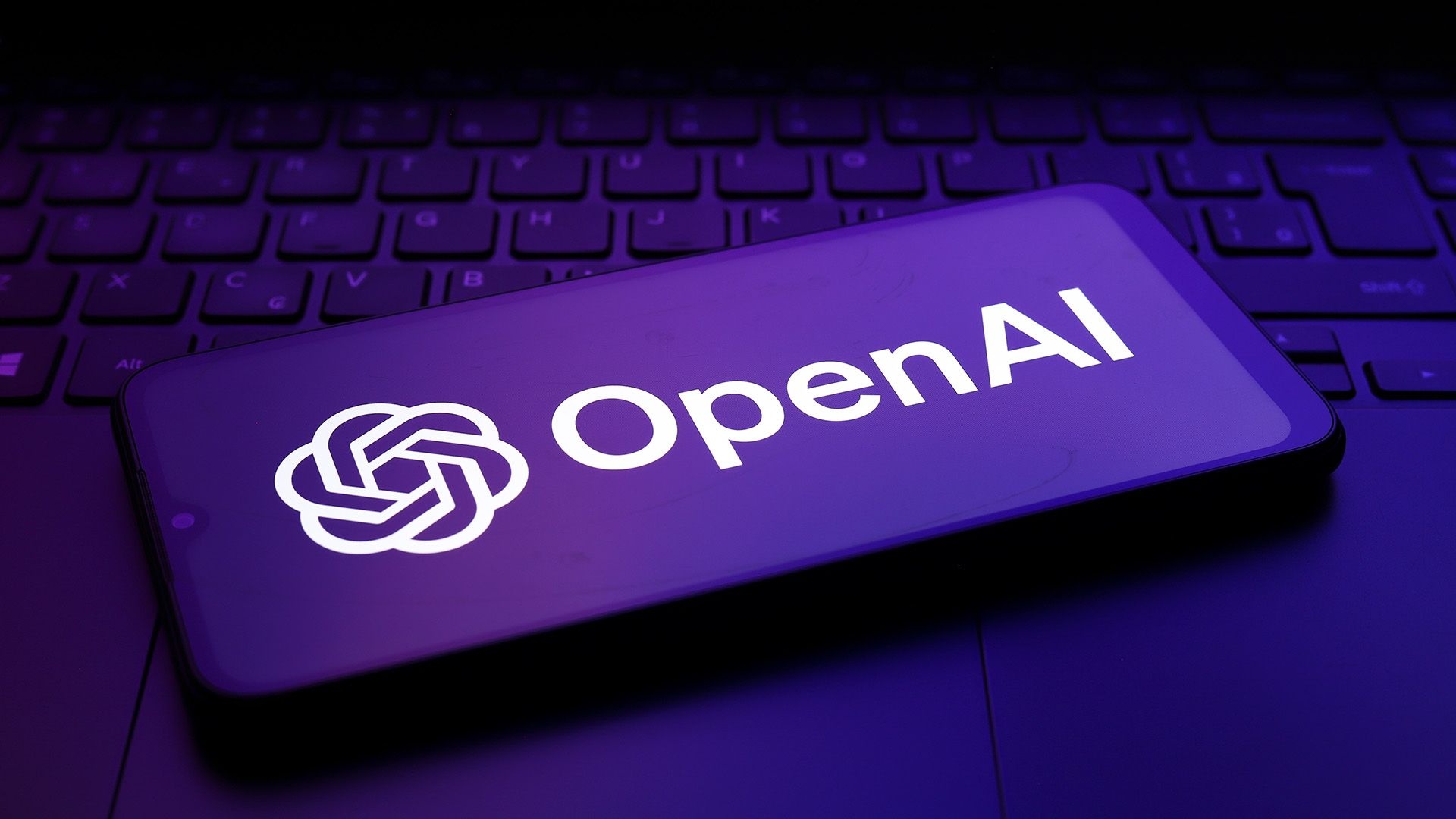 OpenAI a ales MediaTek pentru primul său smartphone; Cipul va fi un Dimensity 9600 de 2 nm