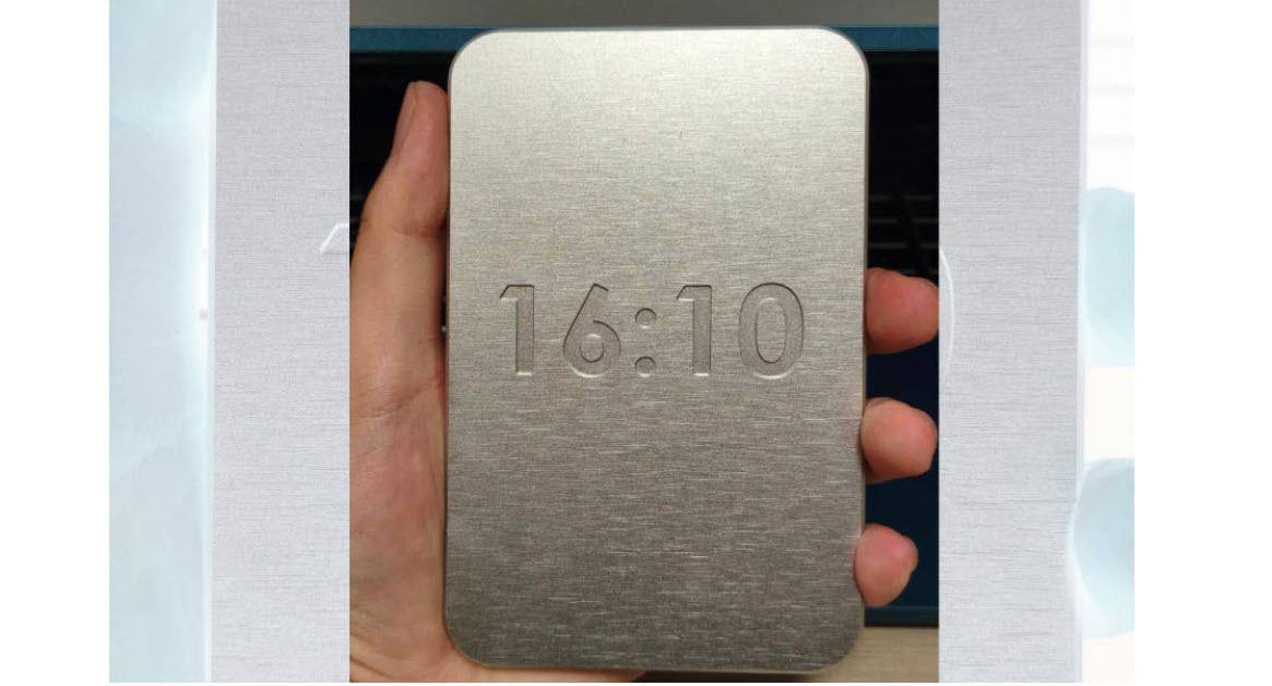 OPPO îşi face telefon “nepliabil” cu aspect de pliabil: compact şi 16:10 - Reno X