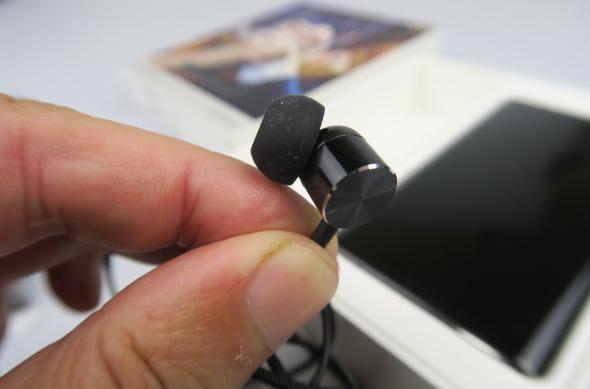 Nokia 8 Sirocco - Accesorii: Nokia-8-Sirocco_012.JPG