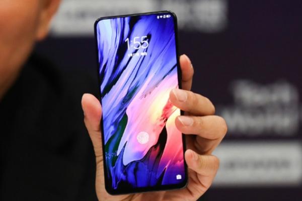 Lenovo Z5 Pro se lansează pe 1 octombrie! Smartphone cu mecanism de cameră slider și ecran QHD+ de 6.5 inch