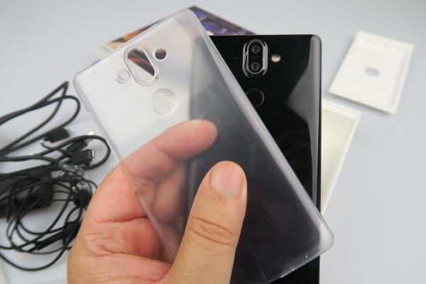 Nokia 8 Sirocco - Accesorii