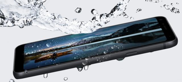 LG Q7 este disponibil oficial în România: telefon cu certificare militară, captură Portret şi sunet 3D Surround
