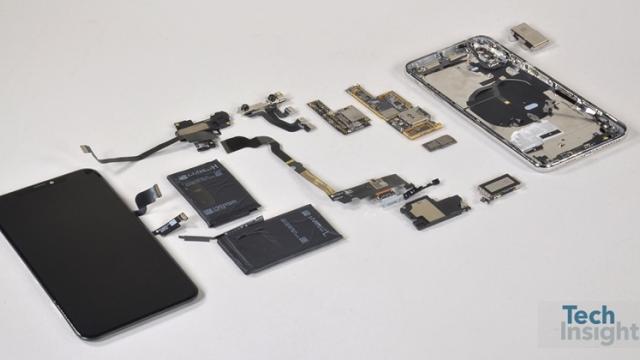 <b>La cât se ridică costul de producție pentru iPhone XS Max? Aflăm astăzi răspunsul</b>În fiecare an atunci când pe piață sosește un nou iPhone suntem curioși să aflăm care este costul real de producție al unui asemenea device, răspuns pe care îl primim și acum în cazul lui iPhone XS Max. Acesta este cel mai mare iPhone din istorie