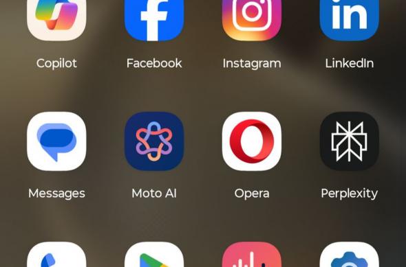 Motorola Signature - Screenshots UI: Screenshot_20260130-105706_Moto App Launcher.jpg