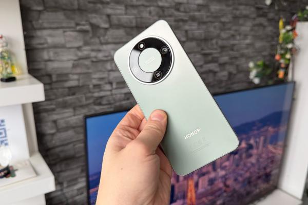 Honor Magic8 Lite review detaliat în limba română (evaluare Mobilissimo)