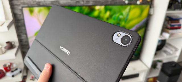 HUAWEI MatePad 11.5 S (2026): Cameră cu AF bună pentru fotografiat documente, 8 mpx pentru apeluri video