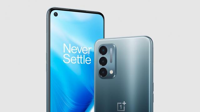 <b>OnePlus Nord C300 debutează în noiembrie: telefon entry level 5G cu încărcare la 33W</b>OnePlus continuă să sporească numărul de modele Nord odată cu OnePlus Nord C300. Telefonul a fost deja certificat de către FCC, iar acum a fost confirmat de către şeful PR-ului OnePlus North America, Spencer Blank, citat de The Verge

