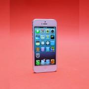 Review iPhone 5: un iPhone 4S mai mare, cu o cameră excelentă, greutate fantastică, unele mici neajunsuri (Video)
