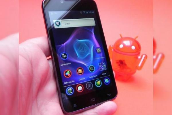 Review Allview P5 Alldro - telefon dual SIM dual core cu interfață personalizabilă, sonorizare Yamaha de top (Video)