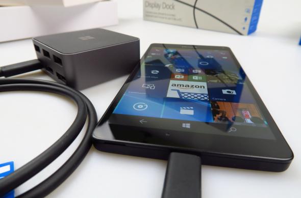 Microsoft Lumia 950 XL - Accesorii: Microsoft-Lumia-950-XL_012.JPG