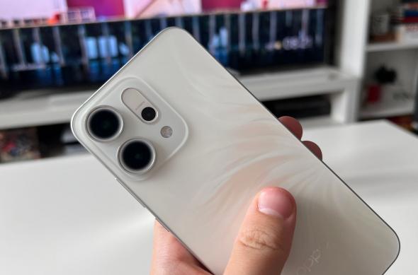 OPPO Reno14 - Unboxing: OPPO-Reno14-Unboxing_013.jpg