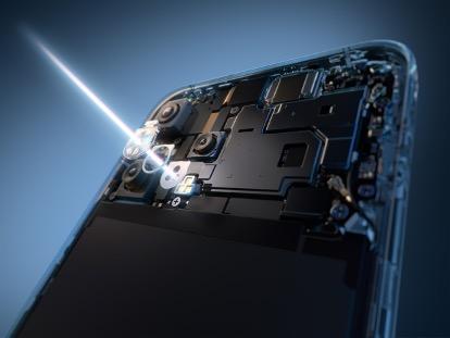 Oppo Reno14, fotografii oficiale: Triple-Flash System.jpg