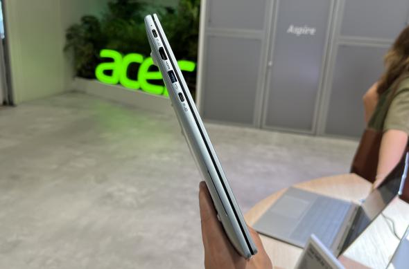 Acer Swift Air 16 - Fotografii hands-on IFA 2025: IMG_2598.jpg