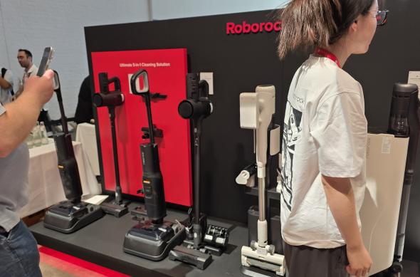 Roborock H60 Hub - Fotografii IFA 2025: 20250904_115310.jpg