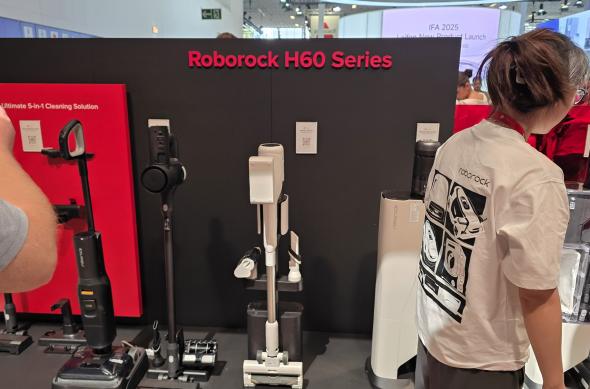 Roborock H60 Hub - Fotografii IFA 2025: 20250904_115305.jpg