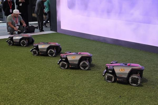IFA 2025: Roborock RockNeo Q1, RockMow S1 și RockMow Z1, cele mai noi mașini de tuns iarba inteligente prezentate în cadrul târgului tech (Video)