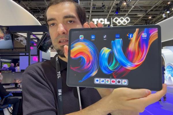 IFA 2025: Am pus mâna pe tabletele TCL NXTPaper 14 şi 11, cu suport stylus, ecran ce imită perfect hârtia