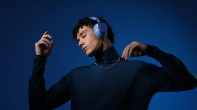 <b>IFA 2025: Baseus lansează căştile Inspire, cu sunet de la Bose - in ear şi over ear </b>Baseus avea un stand aproape de intrarea de la IFA 2025 în Berlin şi a pus mare accent pe produsele sale audio, nu doar pe încărcătoare. Nu de alta, dar tocmai a anunţat o serie de căşti numită Inspire, cu sunet de la Bose. Seria Inspire care a debutat