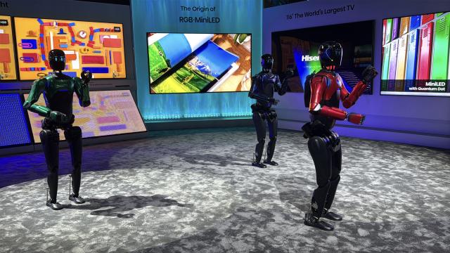 <b>IFA 2025: Roboţii umanoizi care prezintă ce înseamnă RGB MiniLED Hisense (Video)</b>La standul Hisense de la IFA 2025 mi-au furat privirea 3 roboţi, care făceau un dans sacadat. Motivul? Demonstrau ce înseamnă tehnologia RGB-MiniLED şi aveţi detalii mai jos