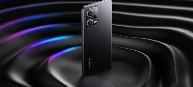Redmi Note 12 Pro debutează în România; Smartphone cu ecran OLED 120Hz, cameră de 50 mpx cu OIS și baterie mare de 5000 mAh