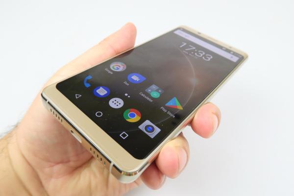 Bluboo S3: OS, UI, aplicaţii pe bază de Nougat... şi cam atât