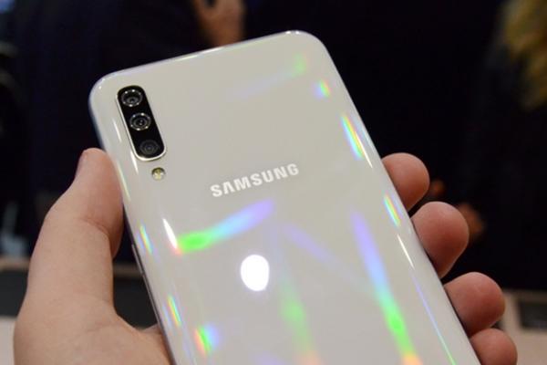 Samsung confirmă fuziunea seriei Galaxy J cu gama Galaxy A; Modele de buget cu baterii mari și carcase din plastic