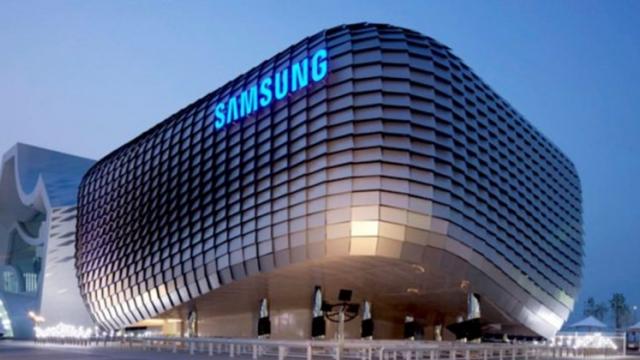 <b>Samsung anticipează o scădere masivă de profit în trimestrul întâi din 2019; Se așteaptă la doar 5.5 miliarde de dolari profit</b>Chiar dacă telefoanele din seria Galaxy S10 au fost foarte bine primite, iar cele Galaxy M şi Galaxy A de generaţie nouă fac furori, Samsung se pregăteşte să raporteze un prim trimestru modest din punct de vedere financiar