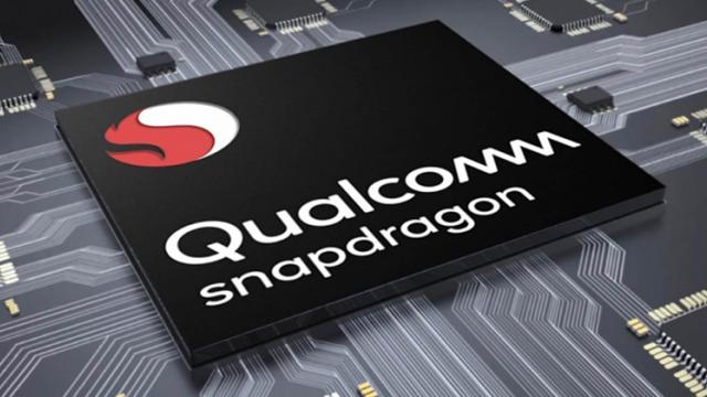 <b>Qualcomm a început testarea lui Snapdragon 865 (SM8250), cipset ce va aduce suport pentru memorii LPDDR5</b>Din partea celor de la winfuture.de, publicație care de regulă ne aduce imagini în premieră cu terminale mobile încă nelansate, aflăm astăzi câteva detalii despre următorul procesor flagship de la Qualcomm și anume Snapdragon 865