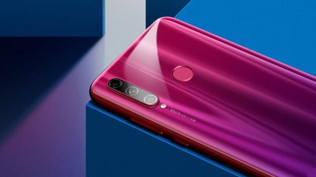 <b>Huawei Honor 20i debutează săptămâna viitoare în 3 variante de culoare; Iată dotările sale</b>Huawei nu se opreşte cu lansările nici acum după apariţia seriei P30. Se pare că săptămâna viitoare va debuta modelul Honor 20i, ale cărui nuanţe de culoare le puteţi admira în imaginile din articol. Avem și dotări

