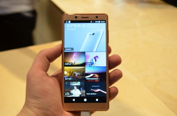 Sony Xperia XZ2 Compact - Fotografii Hands-On de la evenimente: Sony-Xperia-XZ2-Compact_001.JPG