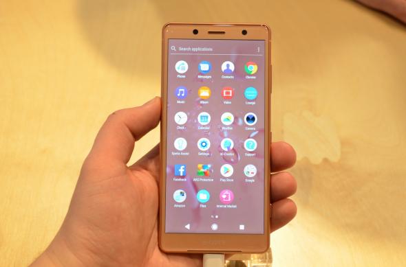 Sony Xperia XZ2 Compact - Fotografii Hands-On de la evenimente: Sony-Xperia-XZ2-Compact_011.JPG