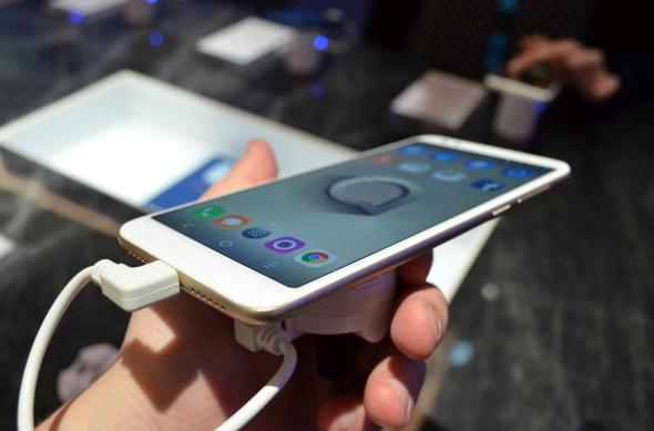 Alcatel 3x - Fotografii Hands-On de la evenimente: Alcatel-3X_006.JPG