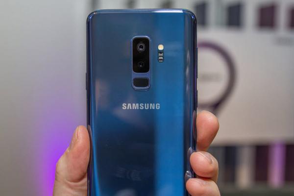 Iată mostre foto şi video oficiale ale lui Samsung Galaxy S9+; Între capturi la apus și filmare slow mo spectaculoasă