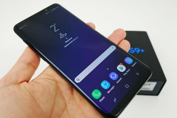 Samsung Galaxy S9+ Unboxing: S9 cel mare şi mai tare scos din cutie la Mobilissimo.ro (Video)