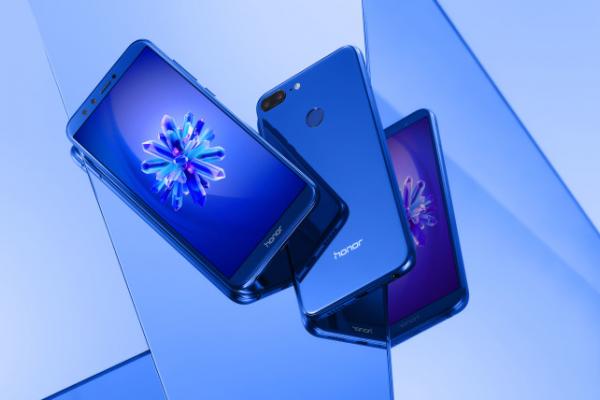 Mega scăparea Huawei a anului: Huawei Mate 20, Honor 10 şi Huawei Nova 3 primesc date de lansare, specificaţii