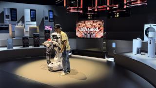 Am văzut LG AI Home la IFA 2026: frigiderul, mașina de spălat și climatizarea încep să lucreze împreună