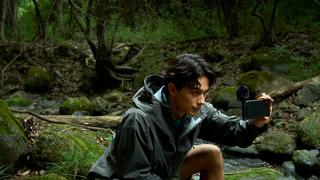Sony ECM-AX10 transformă telefonul într-un recorder de sunet spațial pentru concerte și vloguri