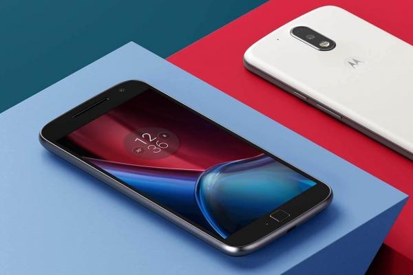 Lenovo Moto G4 Plus este acum oficial; vine cu scanner de amprente și 3 GB memorie RAM