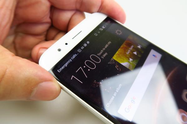 Huawei G8: OS, UI, aplicaţii tipice EMUI