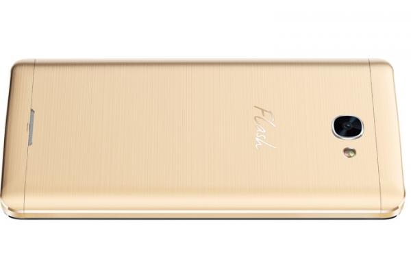 Alcatel Flash Plus 2 este lansat oficial; smartphone cu display FHD de 5.5 inch și preț de 160 dolari