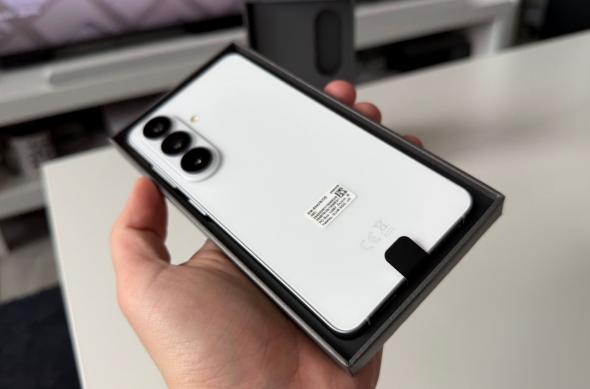 Samsung Galaxy S26 - Unboxing: Samsung-Galaxy-S26-Unboxing_ (5).jpg