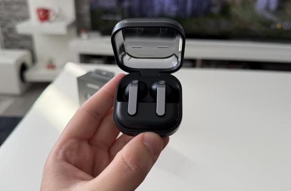 Samsung Galaxy Buds4 Pro - Galerie foto Mobilissimo.ro: Photo 07.03.2026, 09 47 45.jpg