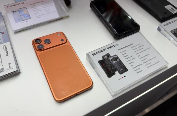 Turul standului Fossibot la MWC 2026: Photo 05.03.2026, 13 17 57.jpg