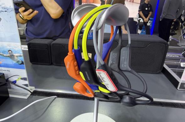 DOOGEE Bone Air Swim - Fotografii MWC 2026: Photo 05.03.2026, 12 33 57.jpg